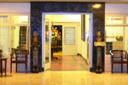 Srikandi Guesthouse Malang Exterior photo